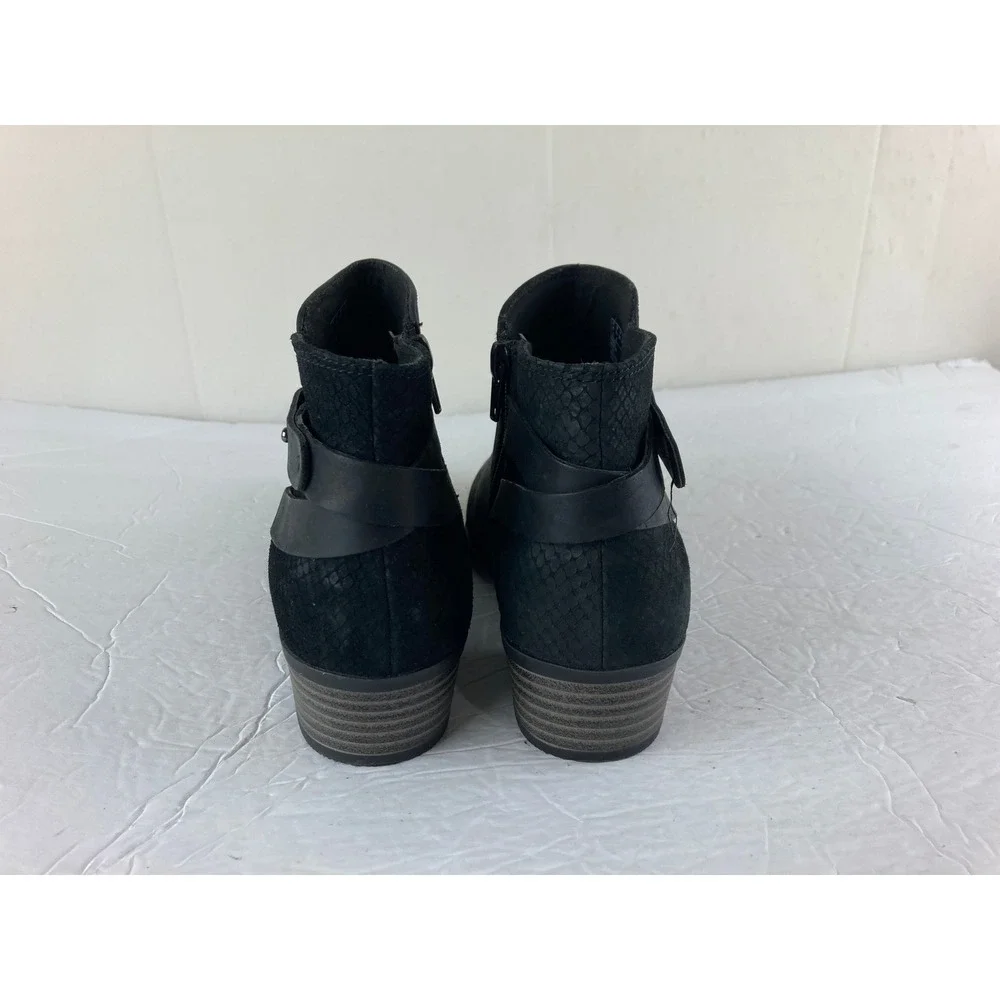 Clarks Ankle Boots Women 8.5 Leather Strap Zip Moto Western Office Comfort